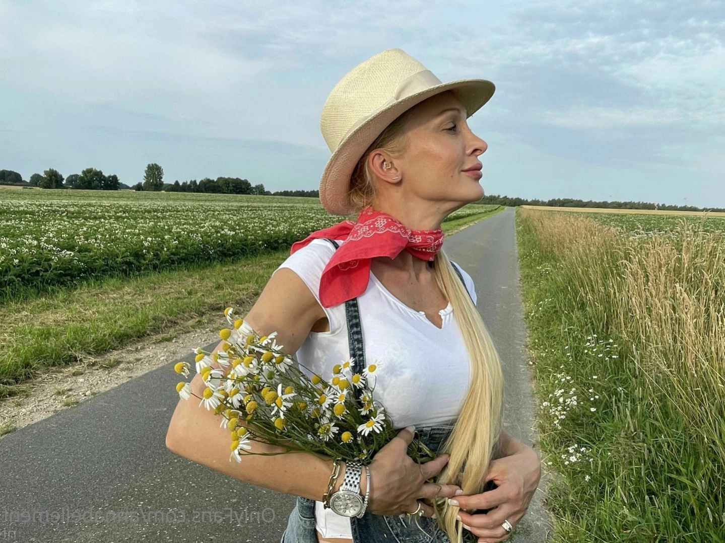 annabellement Onlyfans leaked photo 15047075 on Hotleaks.tv