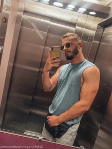 6536946
