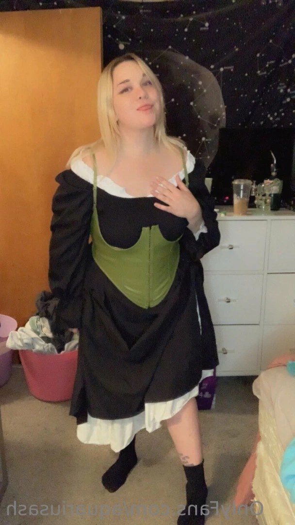 Ashley🦇 [ aquariusash ] Onlyfans leaked photo 6413744 on Hotleaks.tv