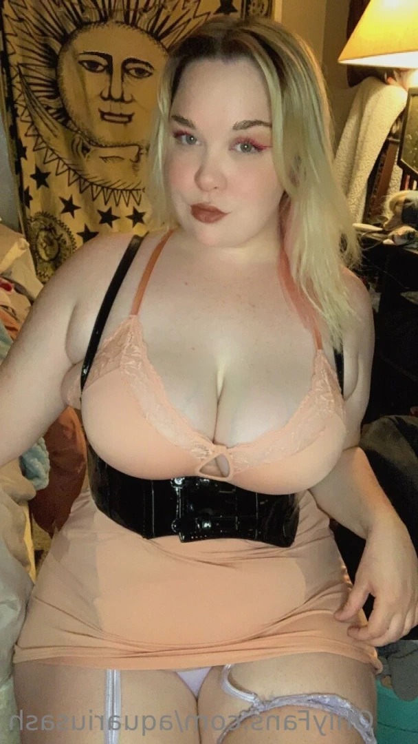 Ashley🦇 [ aquariusash ] Onlyfans leaked photo 6413981 on Hotleaks.tv