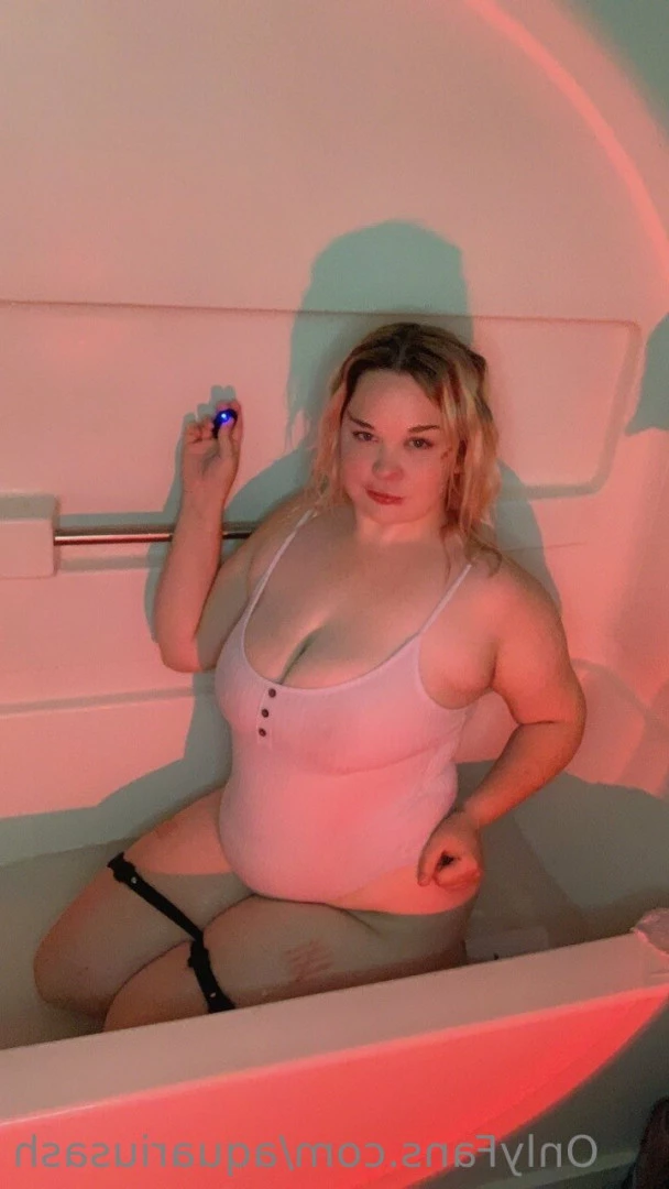 Ashley🦇 [ aquariusash ] Onlyfans leaked photo 6414377 on Hotleaks.tv