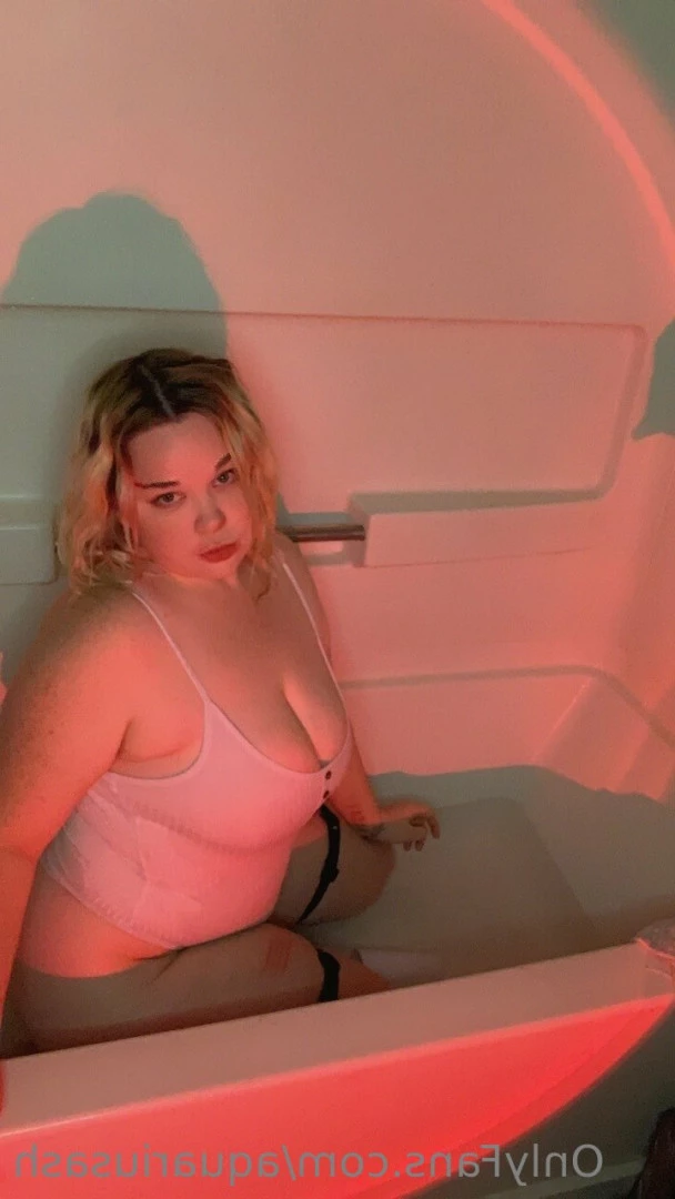 Ashley🦇 [ aquariusash ] Onlyfans leaked photo 6414428 on Hotleaks.tv