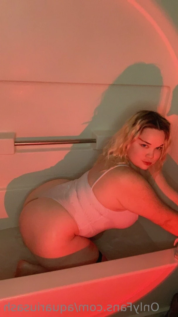 Ashley🦇 [ aquariusash ] Onlyfans leaked photo 6414460 on Hotleaks.tv