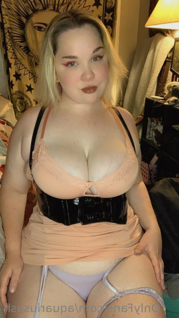 Ashley🦇 [ aquariusash ] Onlyfans leaked photo 6414494 on Hotleaks.tv