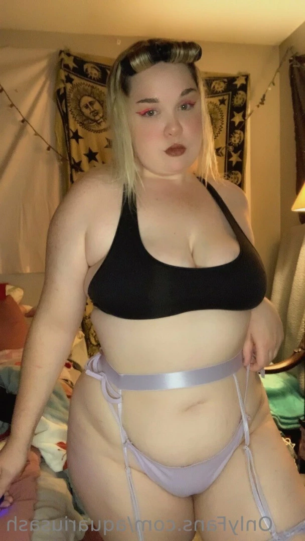 Ashley🦇 [ aquariusash ] Onlyfans leaked photo 6414627 on Hotleaks.tv