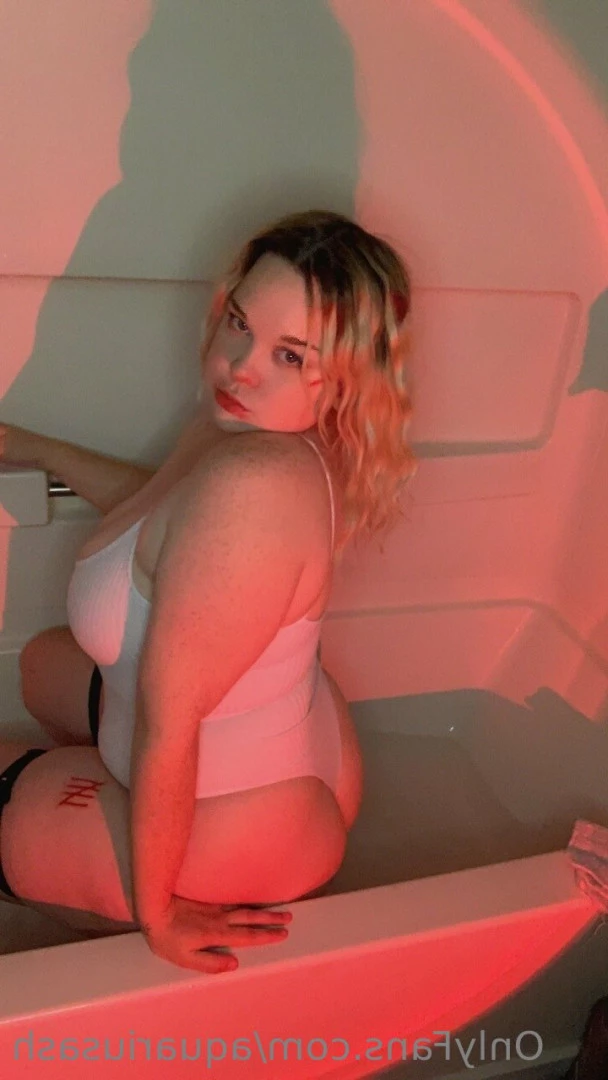 Ashley🦇 [ aquariusash ] Onlyfans leaked photo 6414867 on Hotleaks.tv