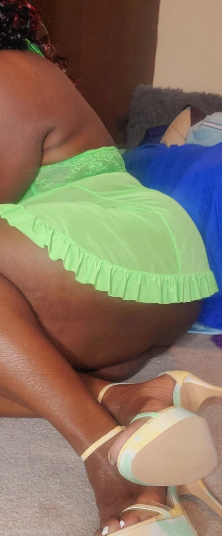 Bella [ arabellaseroticpoetry ] Onlyfans leaked photo 7716407 on Hotleaks.tv