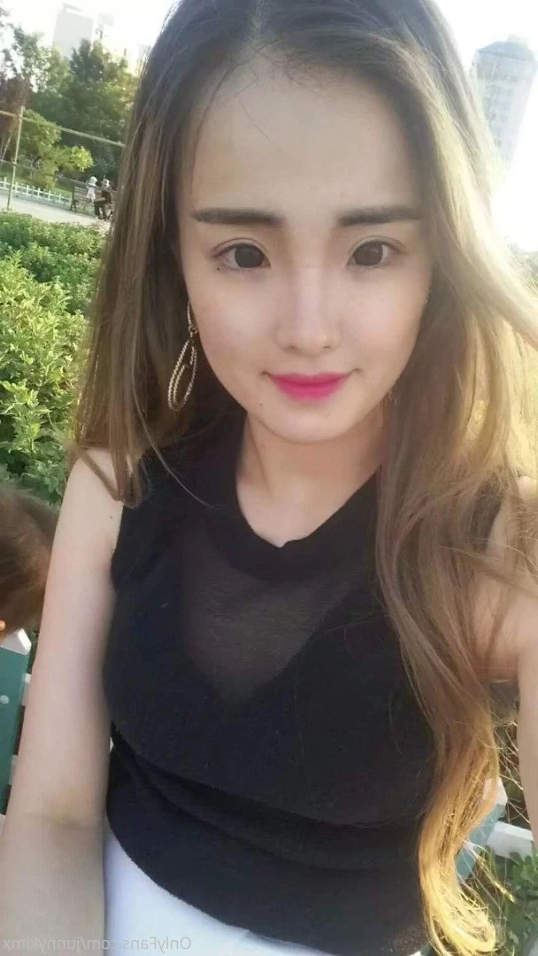  [ junnykimx ] Onlyfans leaked photo 4628698 on Hotleaks.tv