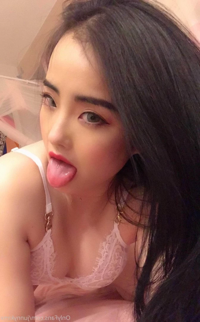  [ junnykimx ] Onlyfans leaked photo 4631109 on Hotleaks.tv
