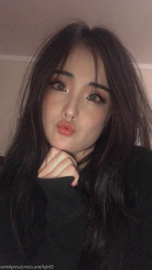  [ junnykimx ] Onlyfans leaked photo 4633490 on Hotleaks.tv