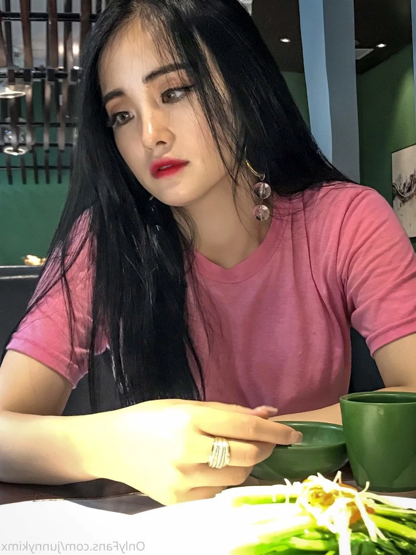  [ junnykimx ] Onlyfans leaked photo 4636272 on Hotleaks.tv