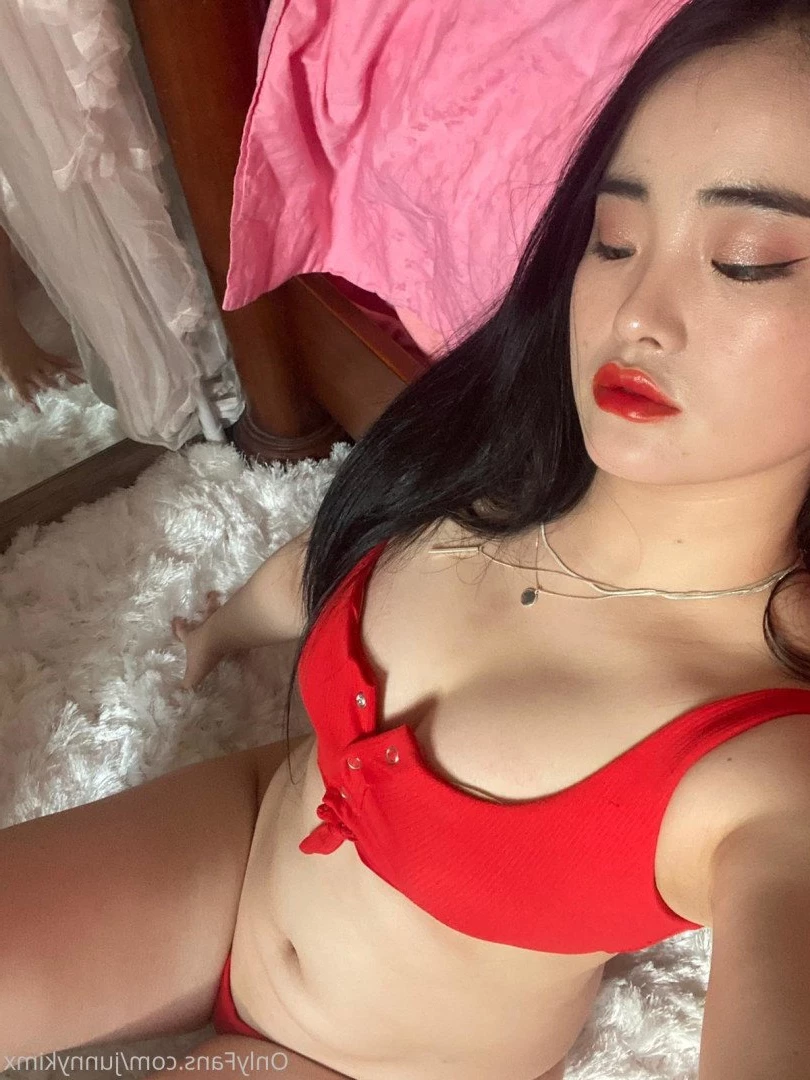  [ junnykimx ] Onlyfans leaked photo 4636404 on Hotleaks.tv