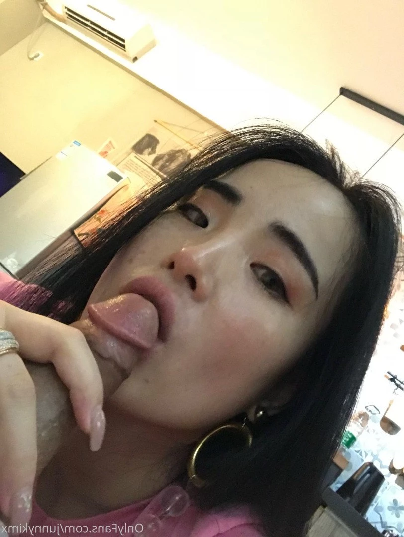  [ junnykimx ] Onlyfans leaked photo 4638600 on Hotleaks.tv