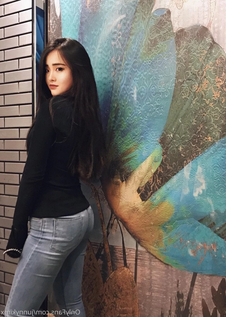  [ junnykimx ] Onlyfans leaked photo 4639615 on Hotleaks.tv