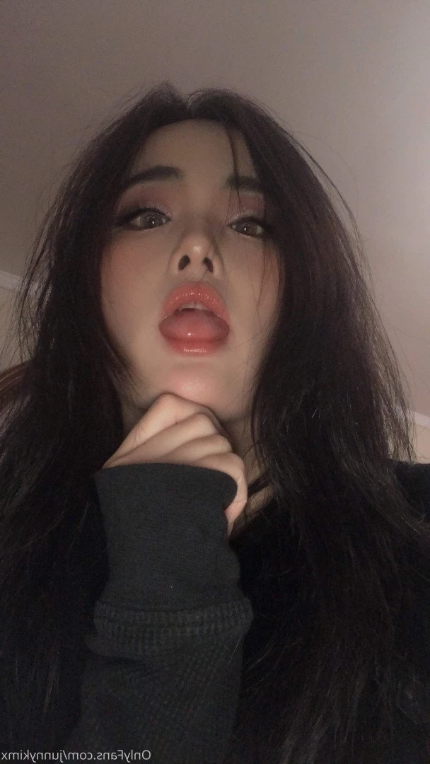 [ junnykimx ] Onlyfans leaked photo 4641111 on Hotleaks.tv