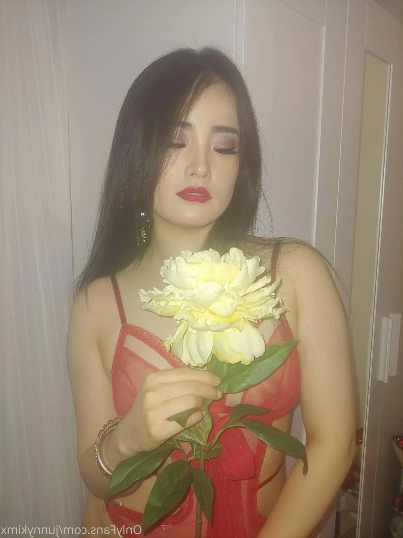  [ junnykimx ] Onlyfans leaked photo 4643586 on Hotleaks.tv