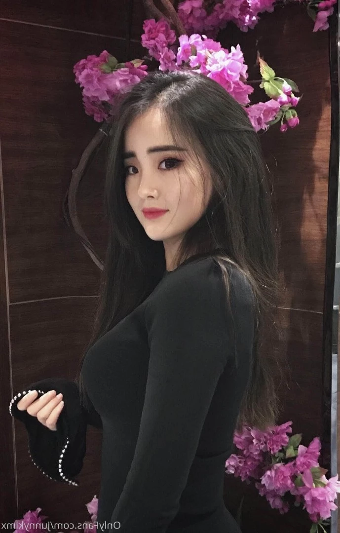  [ junnykimx ] Onlyfans leaked photo 4643660 on Hotleaks.tv