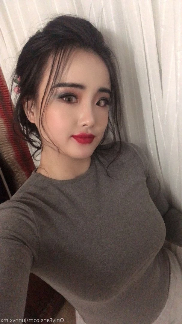  [ junnykimx ] Onlyfans leaked photo 4644361 on Hotleaks.tv