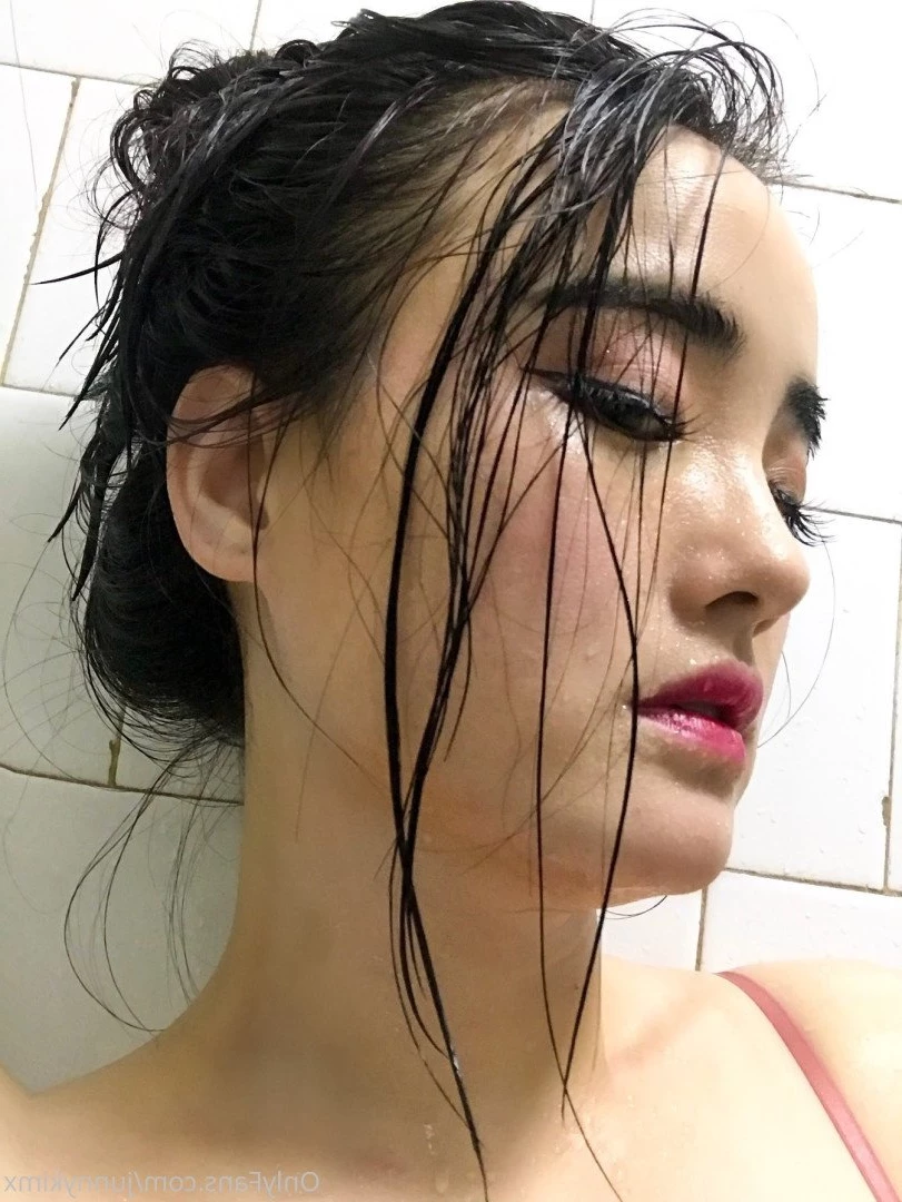  [ junnykimx ] Onlyfans leaked photo 4644958 on Hotleaks.tv