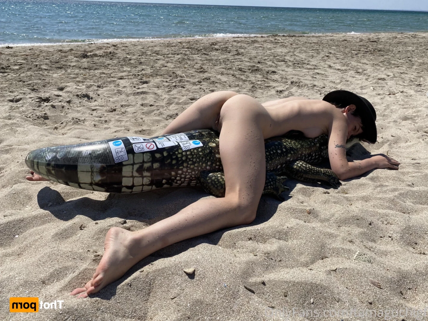 u43097148 [ auddfleur ] Onlyfans leaked photo 14989041 on Hotleaks.tv