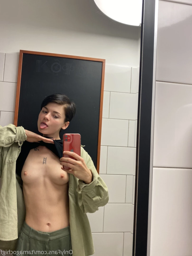 u43097148 [ auddfleur ] Onlyfans leaked photo 16194797 on Hotleaks.tv