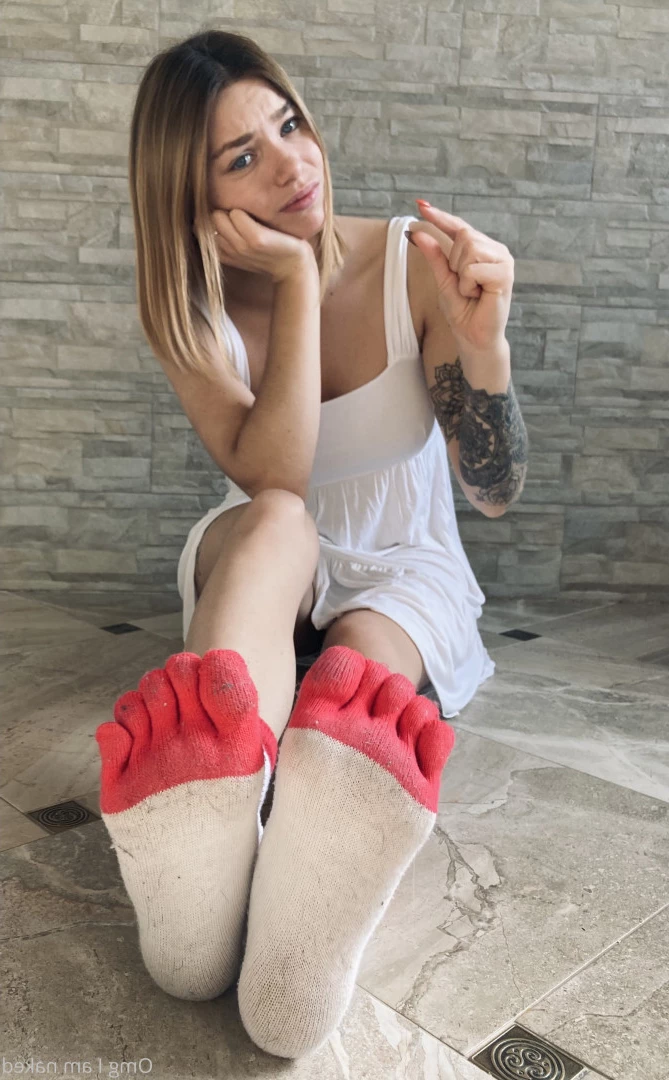 Aven [ aventurinexfeet ] Onlyfans leaked photo 7647992 on Hotleaks.tv