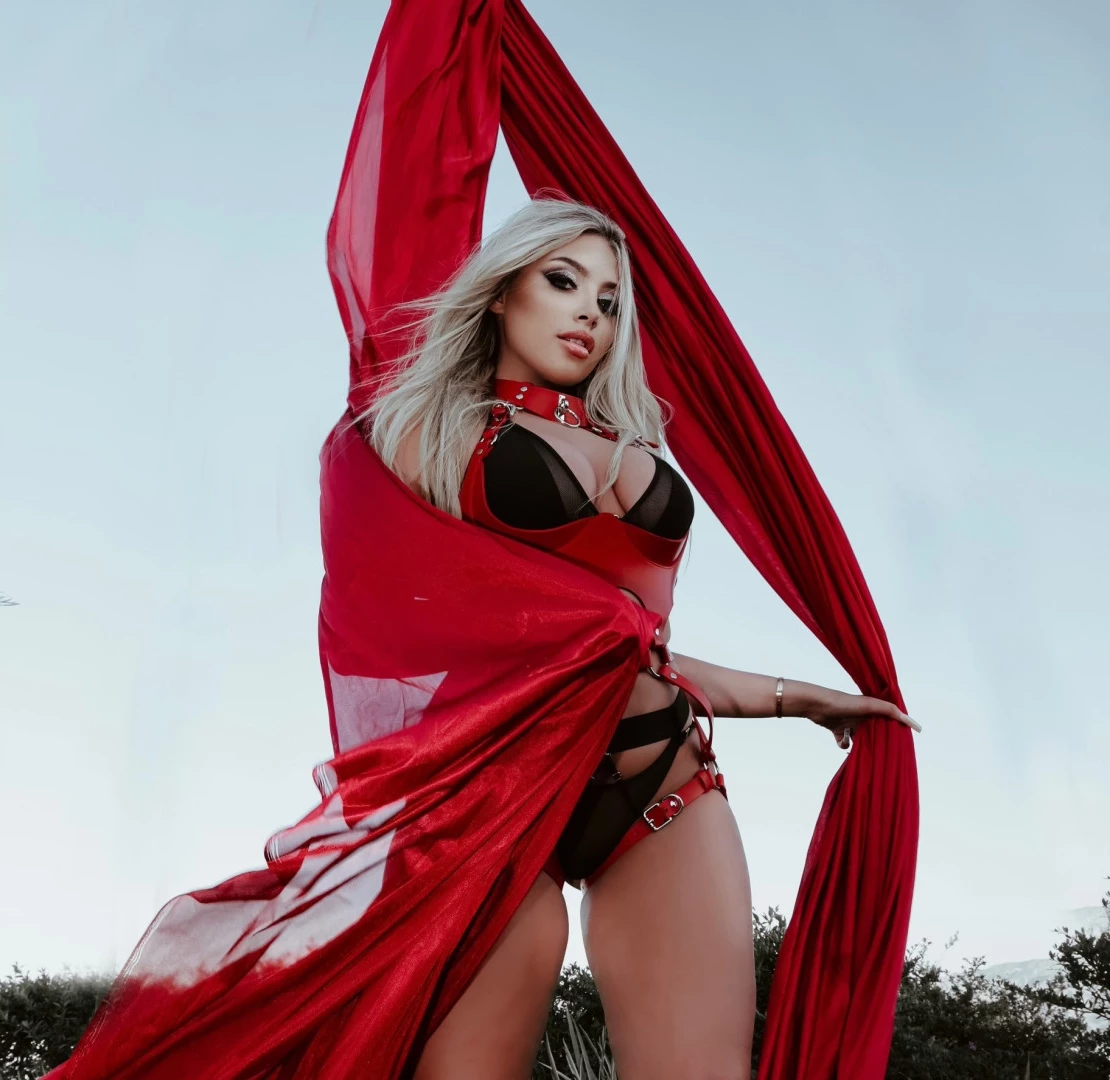 Ava Louise [ axaxloxiise ] Onlyfans leaked photo 9429012 on Hotleaks.tv