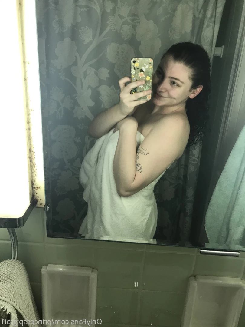 ✨BABY VIOLET✨ FREE DICK RATE✨ [ baby_violet420 ] Onlyfans leaked photo 6511947 on Hotleaks.tv