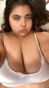 7709886