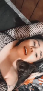 8593086