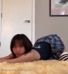 7760549