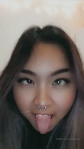 10552600