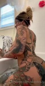 1403552