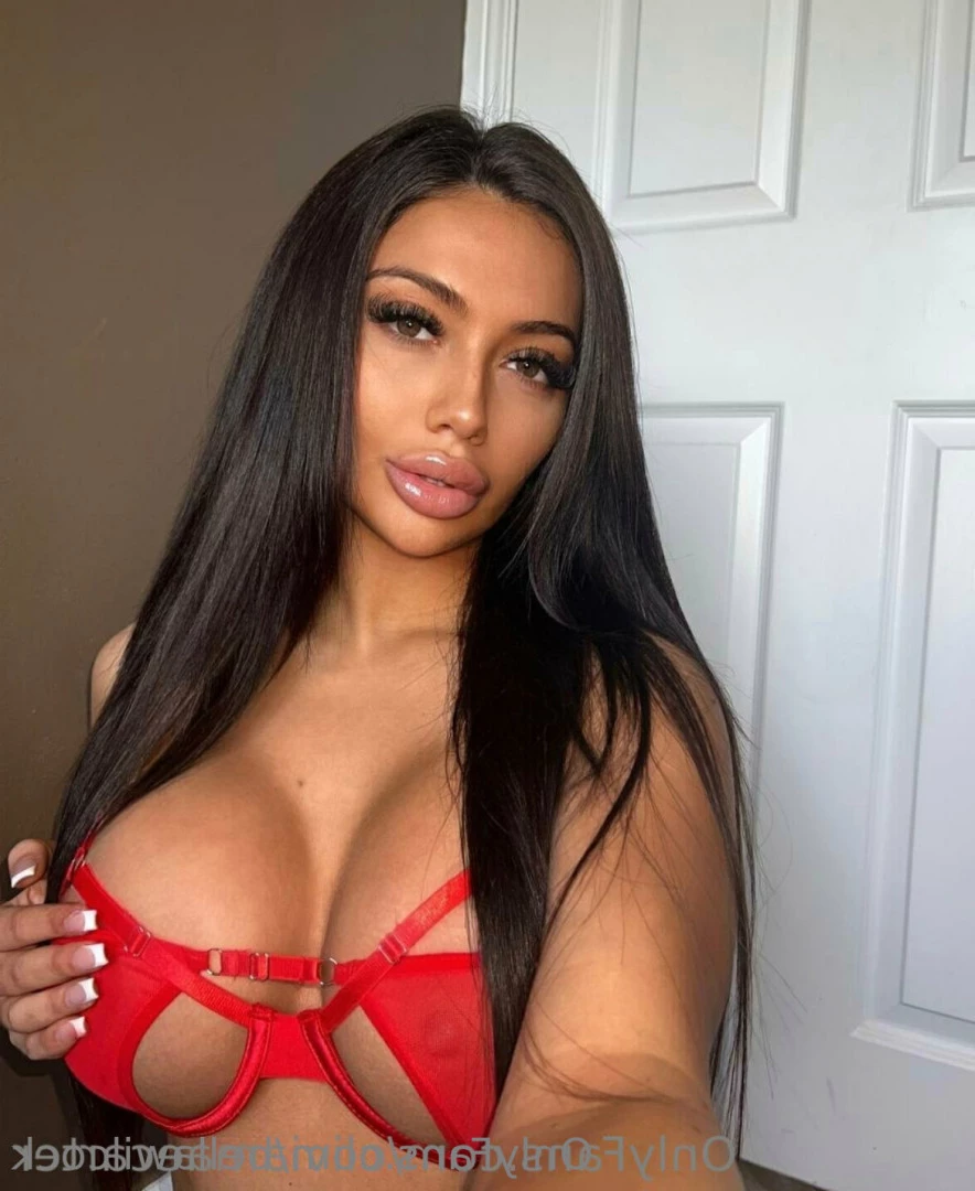 Bella💋 [ bellasfreepage ] Onlyfans leaked photo 10577874 on Hotleaks.tv