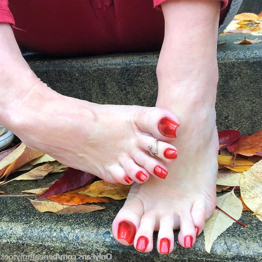 beneathmytoes Onlyfans leaked photo 7425341 on Hotleaks.tv