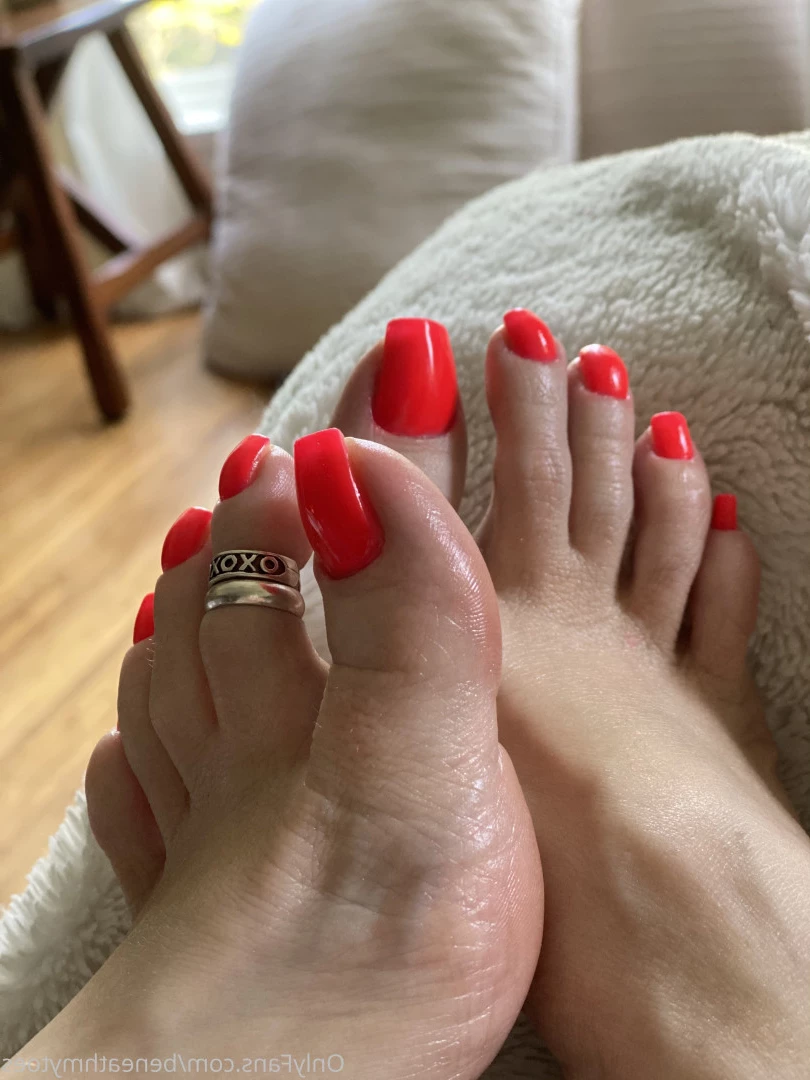 beneathmytoes Onlyfans leaked photo 7426621 on Hotleaks.tv