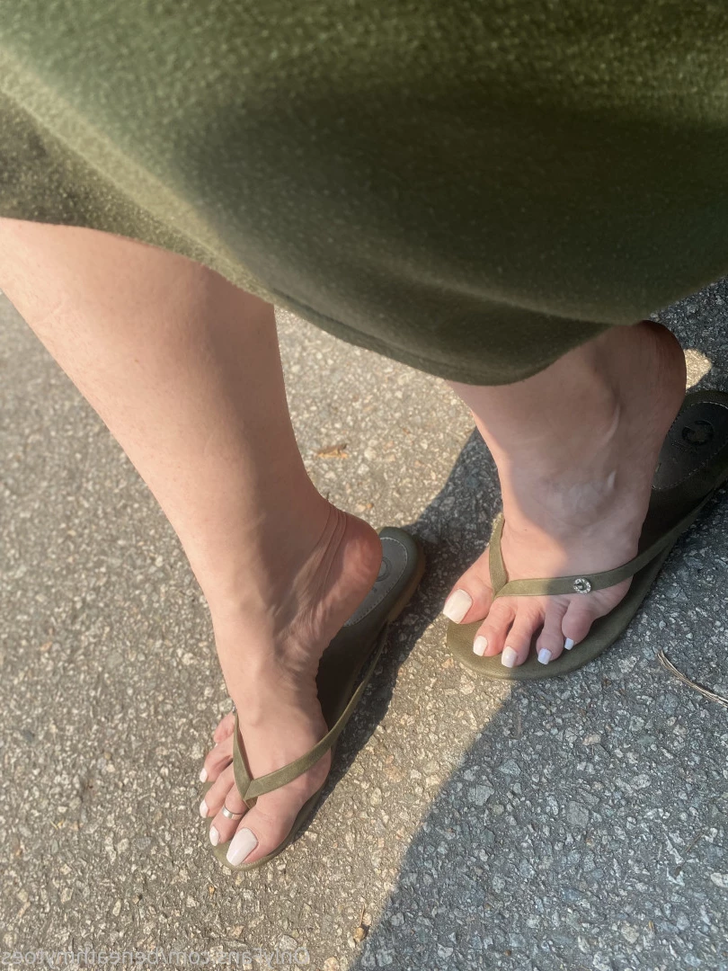 beneathmytoes Onlyfans leaked photo 7427083 on Hotleaks.tv