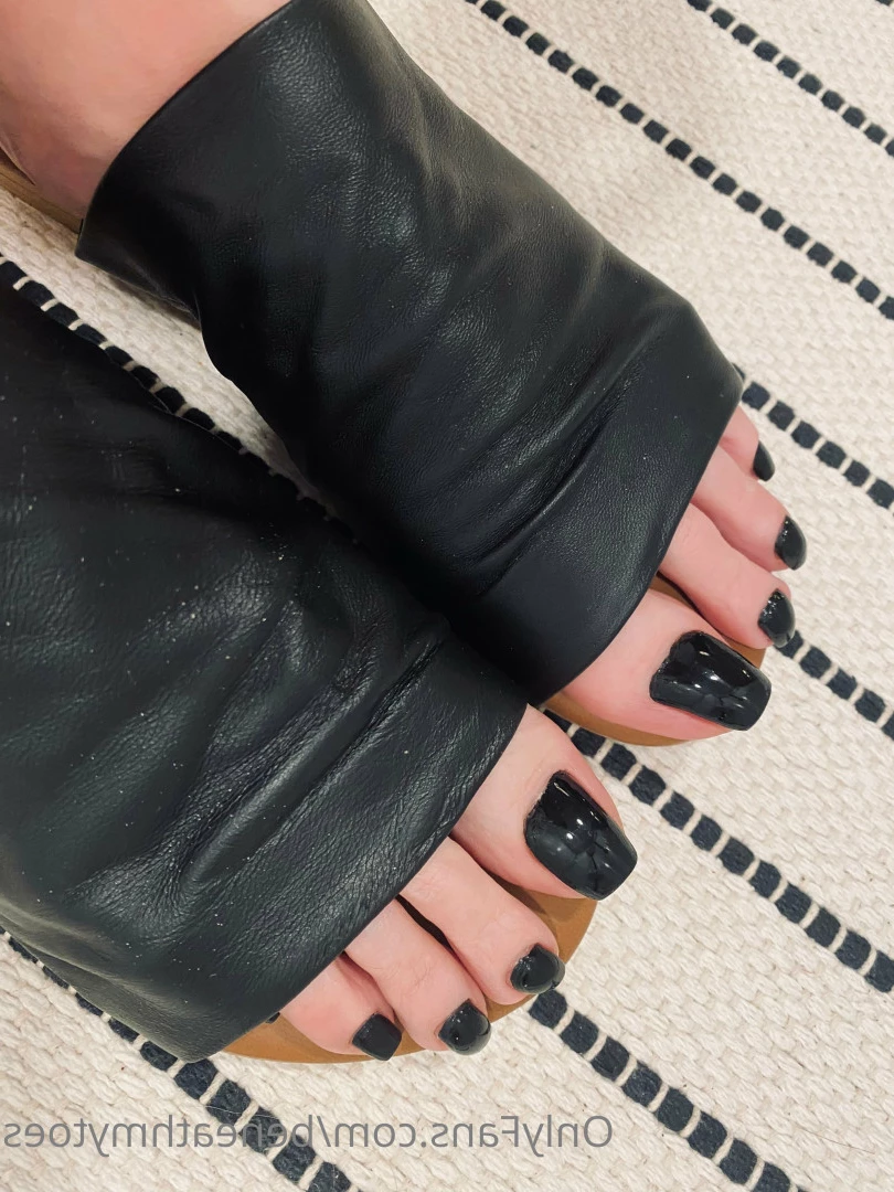 beneathmytoes Onlyfans leaked photo 7429918 on Hotleaks.tv