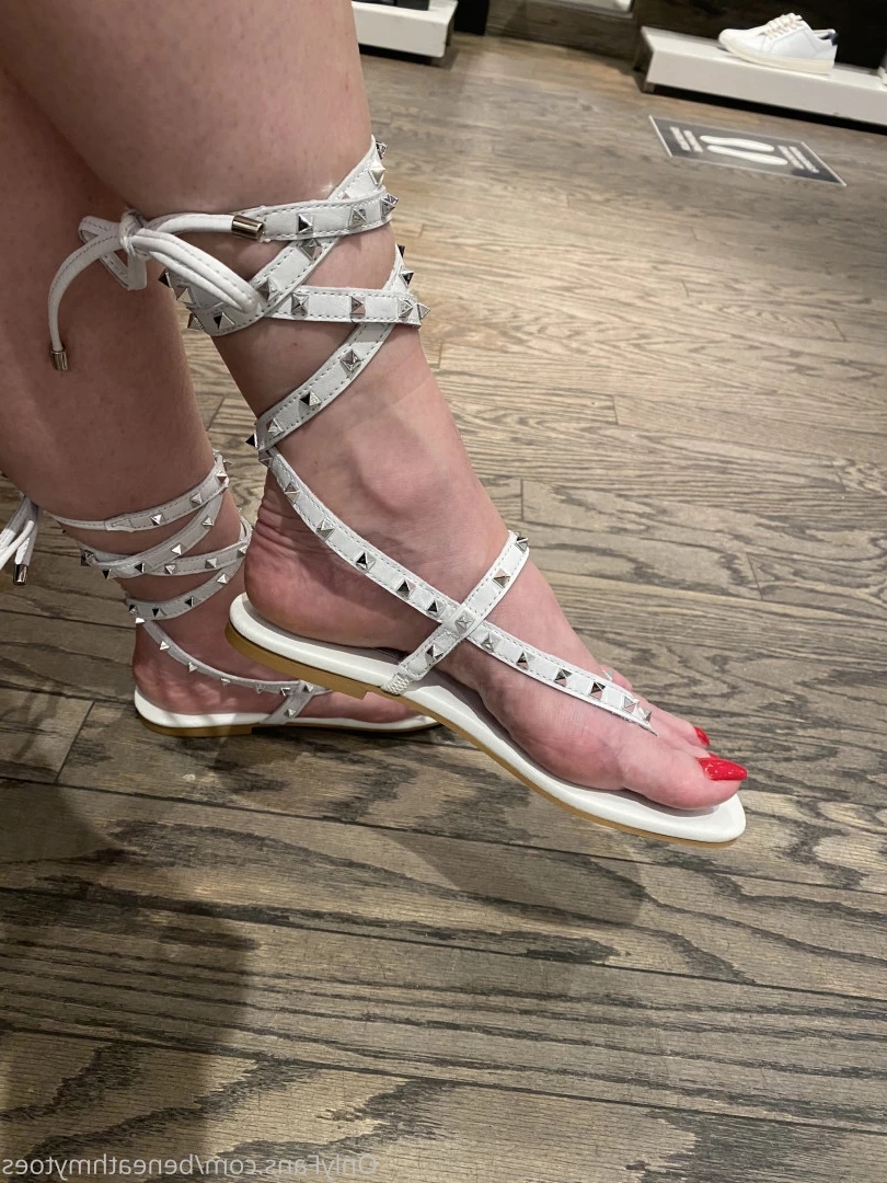 beneathmytoes Onlyfans leaked photo 7432485 on Hotleaks.tv