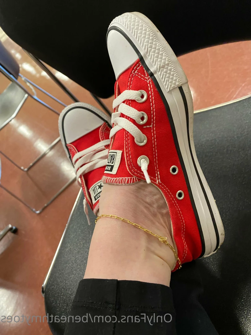 beneathmytoes Onlyfans leaked photo 7432606 on Hotleaks.tv