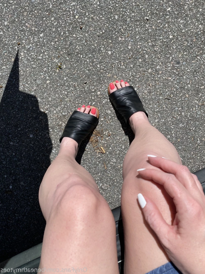 beneathmytoes Onlyfans leaked photo 7436460 on Hotleaks.tv