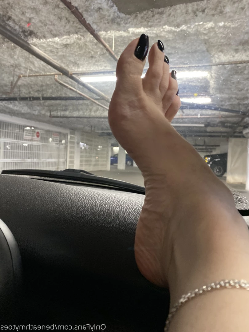 beneathmytoes Onlyfans leaked photo 7436546 on Hotleaks.tv