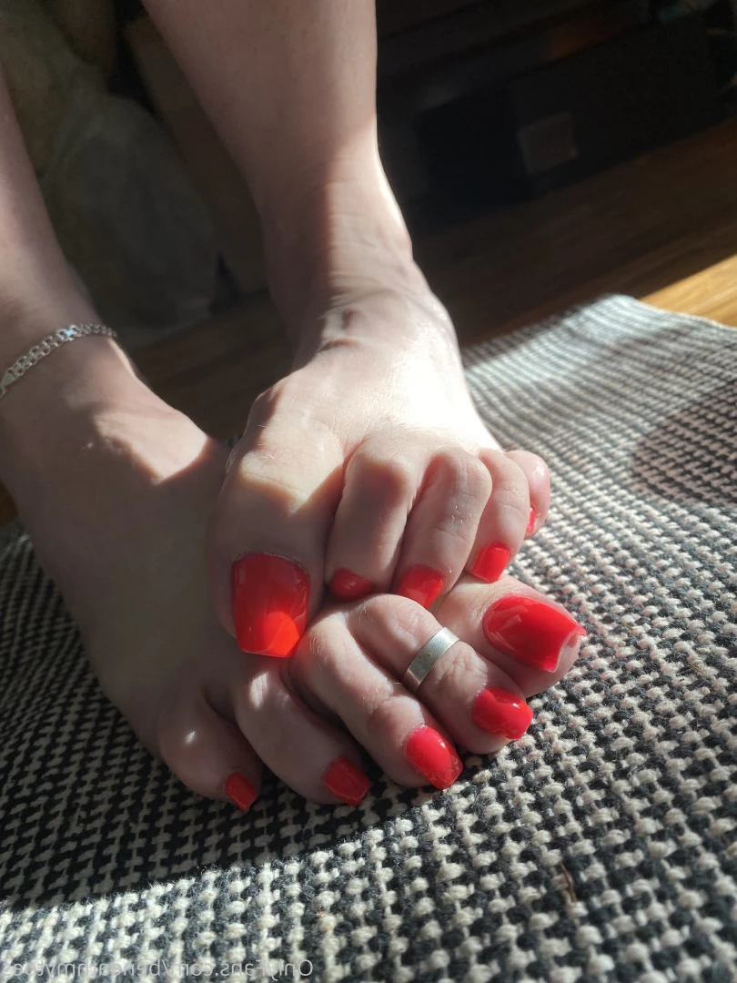 beneathmytoes Onlyfans leaked photo 7437176 on Hotleaks.tv