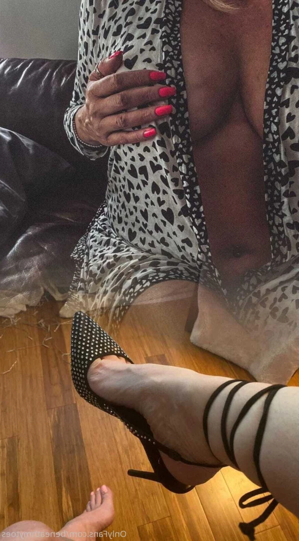 beneathmytoes Onlyfans leaked photo 7437827 on Hotleaks.tv