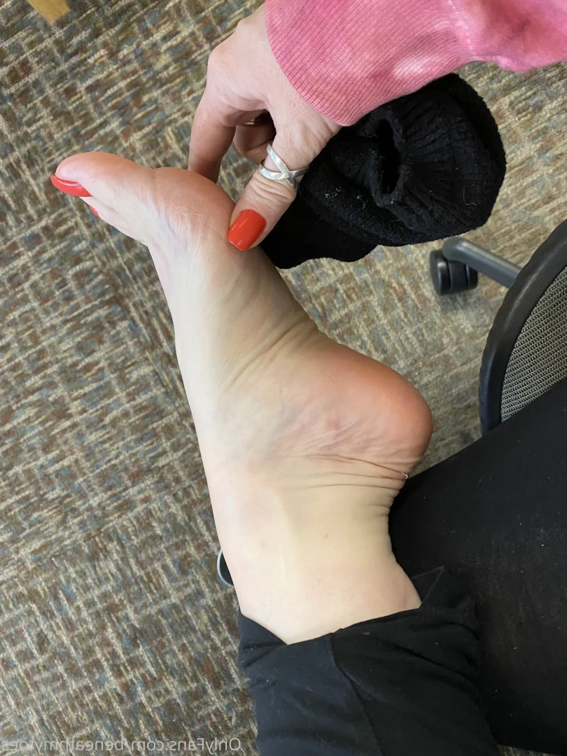 beneathmytoes Onlyfans leaked photo 7437998 on Hotleaks.tv