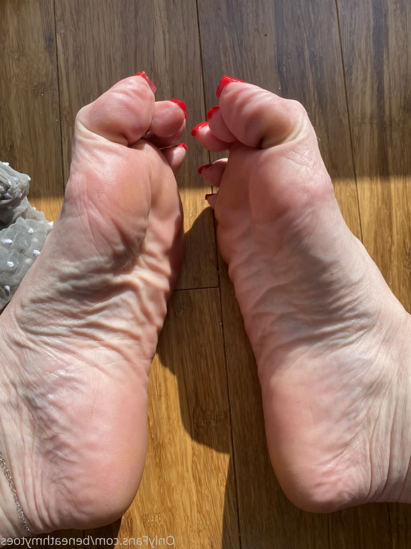 beneathmytoes Onlyfans leaked photo 7438382 on Hotleaks.tv