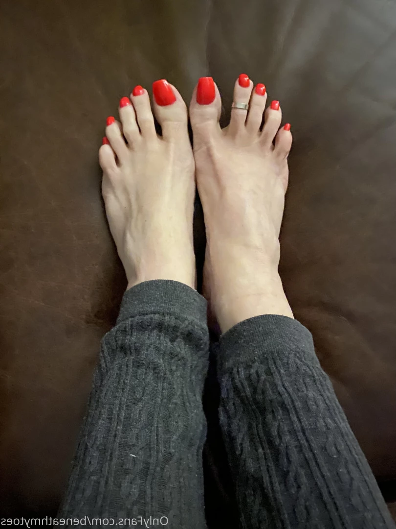 beneathmytoes Onlyfans leaked photo 7441898 on Hotleaks.tv