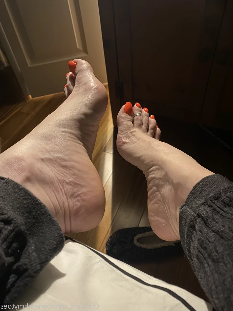 beneathmytoes Onlyfans leaked photo 7445371 on Hotleaks.tv