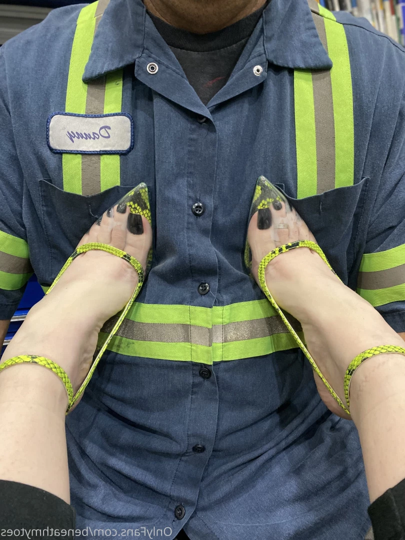 beneathmytoes Onlyfans leaked photo 7445916 on Hotleaks.tv