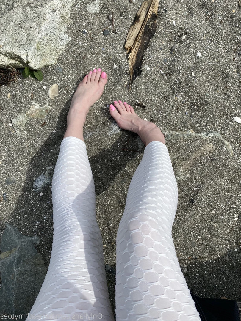 beneathmytoes Onlyfans leaked photo 7447597 on Hotleaks.tv